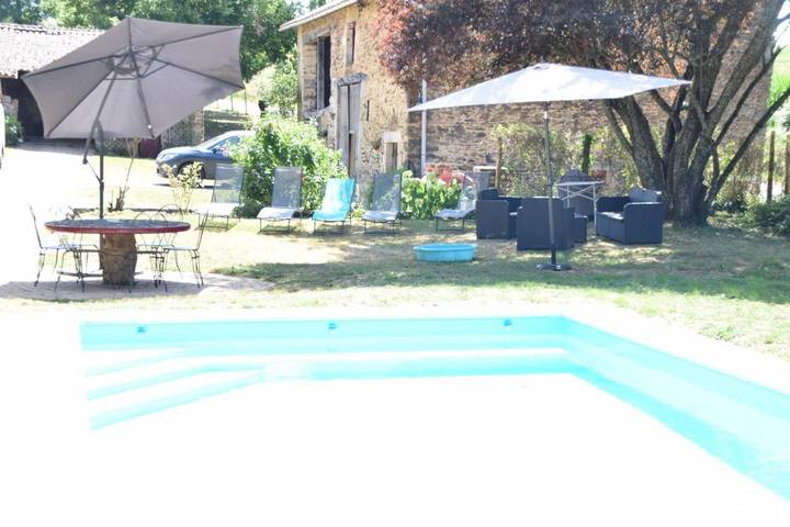 Chambre d’hôte pour 2 personnes, avec piscine ainsi que jardin et vue dans Parc naturel régional Périgord-Limousin - 3