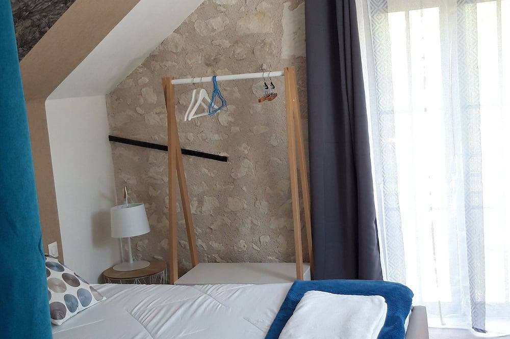 Beauval Futuroscope Beauval 3* Cellar Cottage in Sainte-Maure-de-Touraine, Chinon region