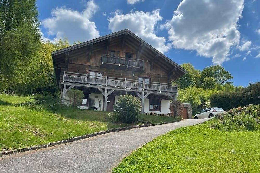 Chalet pour 14 Personnes dans Vasperviller, Sarrebourg