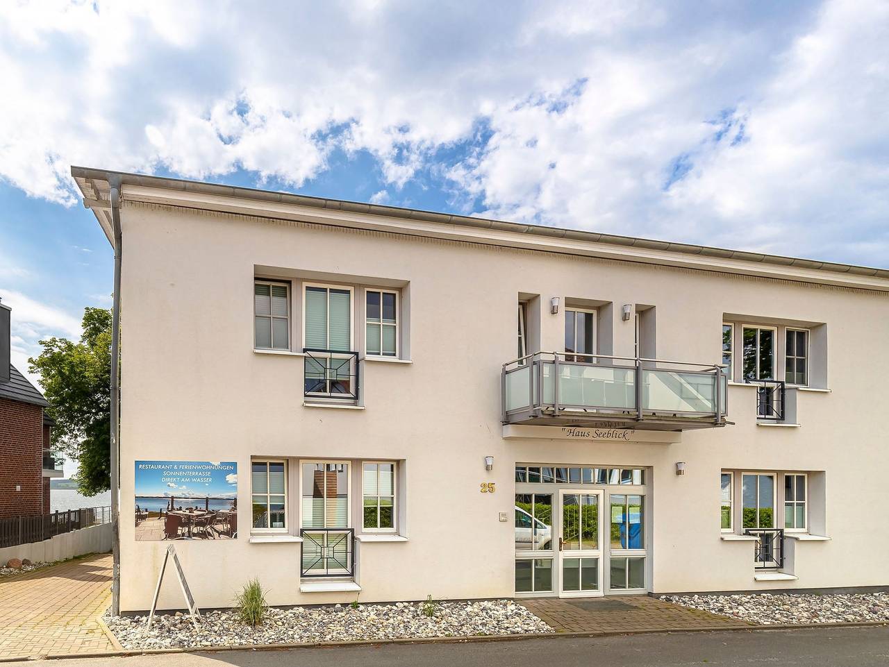 Ganze Ferienwohnung, Csp: Haus Seeblick mit 9 Wohnungen in Alt Reddevitz, Mönchgut