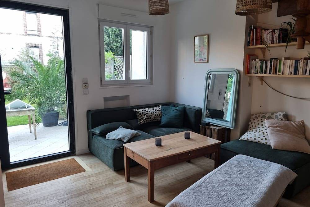 Jolie Maison et Jardin en Bord de Loire in Rezé, Nantes region