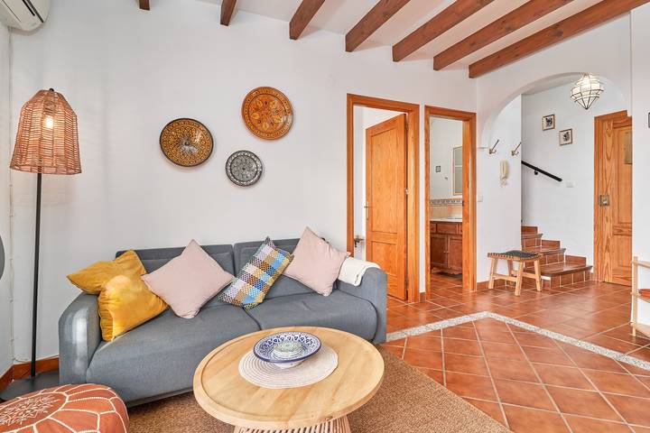 Entire apartment, Holiday Apartment "Private Swimming Pool" with Mountain View, Private Pool & Wi-Fi in Frigiliana Road, Frigiliana