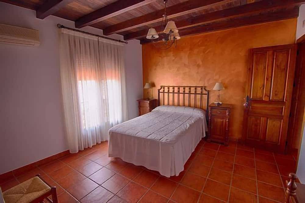 Casa Rural Tía Tomasa para 10 personas in Malpartida de Plasencia, Parque Nacional de Monfragüe
