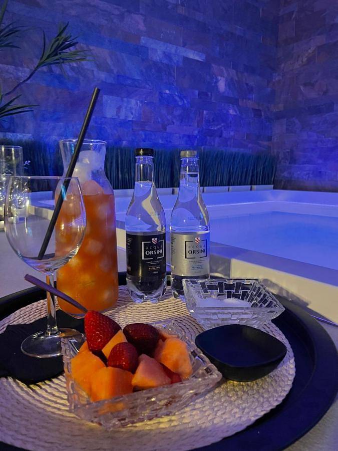 Location de vacances pour 2 personnes, avec jacuzzi et jardin à Andria - 3