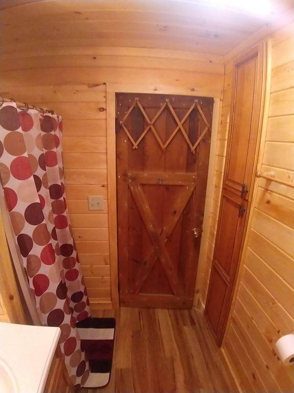 # 7 Adirondack @ Birchwood Cottages am Loon Lake. Familienfreundliche Waterfront in Adirondack Mountains