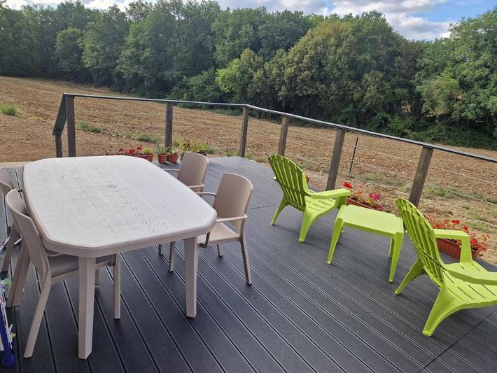 Location de vacances pour 6 personnes, avec vue et jardin à Puymoyen - 4