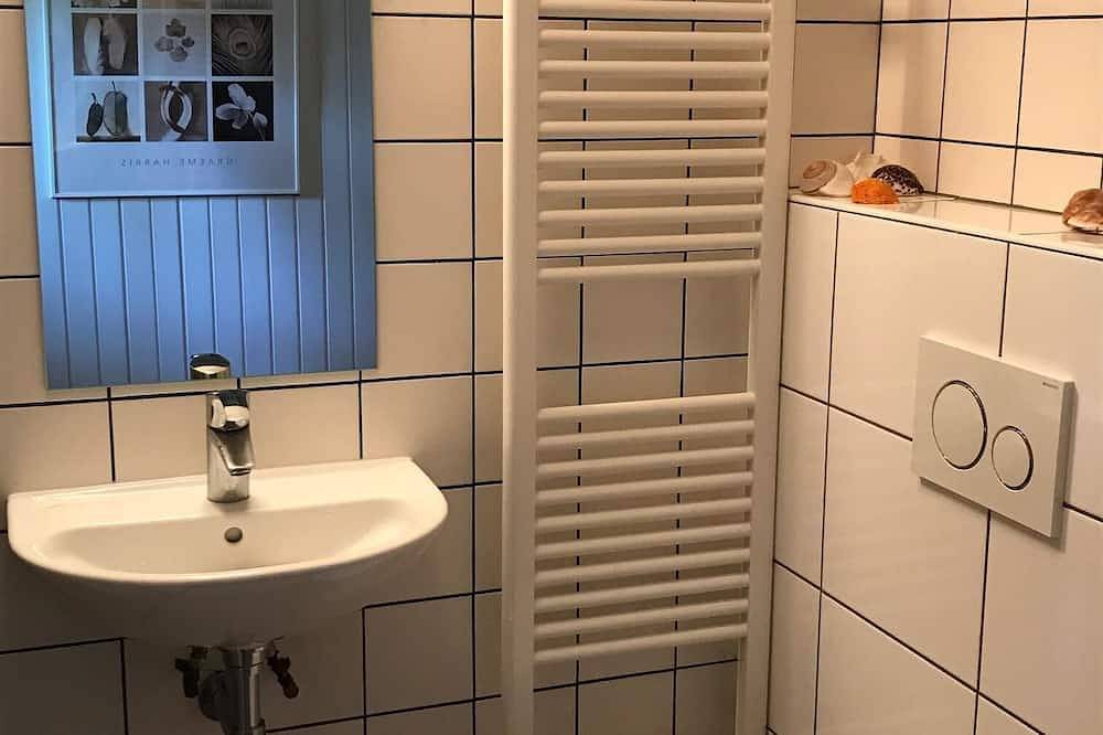 Schönes Ferienhaus für 6 Pers., nur 500m vom Strand, mit eigener Strandkabine in Oostkapelle, Walcheren