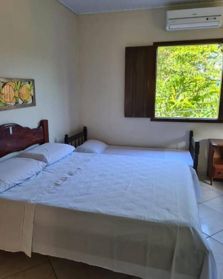 Chambre d’hôte pour 4 personnes, avec vue et jardin dans Trindade