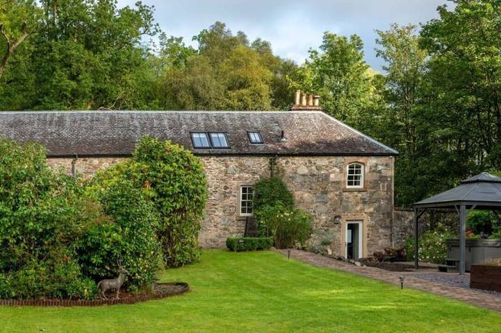 Château pour 12 personnes, avec jacuzzi et jardin dans Écosse