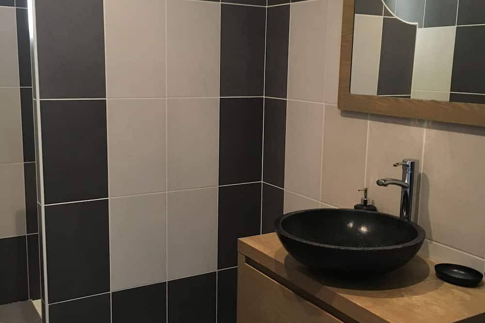 Piccola villa affascinante qualsiasi comfort ideale 4 Persone 2 camere da letto vicino a Tizzano in Sartena, Sartène e dintorni