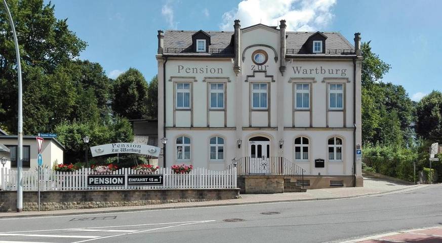 Ferienhaus für 3 Personen, mit Terrasse und Pool sowie Sauna und Ausblick in Olbernhau