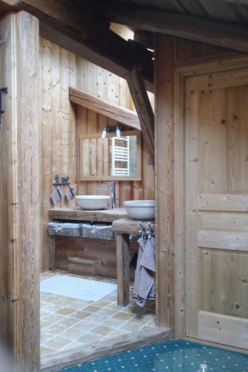 Double Room with Private Bathroom in Samoëns, Région de Bonneville
