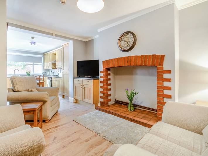Log cabin for 4 people, with garden, with pets in Bridlington
