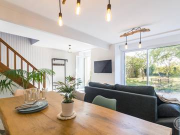 Gîte pour 5 personnes, avec jardin à Lingreville