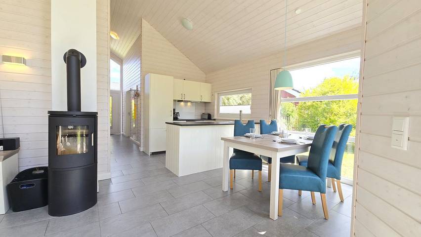 Ferienhaus für 4 Personen, mit Terrasse und Garten sowie Sauna