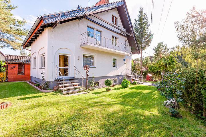 Ferienhaus für 6 Personen, mit Balkon und Terrasse sowie Garten und Ausblick