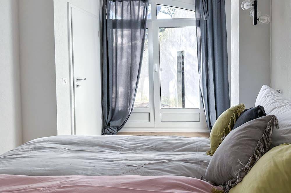 Panoramic Apt in the Vineyard with stunning 360 ° view of Lake Geneva and Alps in Puidoux, Genfer See