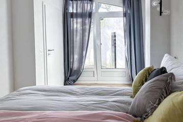 Lake House for 2 Guests in Puidoux, Lake Geneva, Picture 1