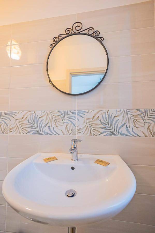 Queen Room with Balcony in Pontecagnano Faiano, Costa tirrenica Campania