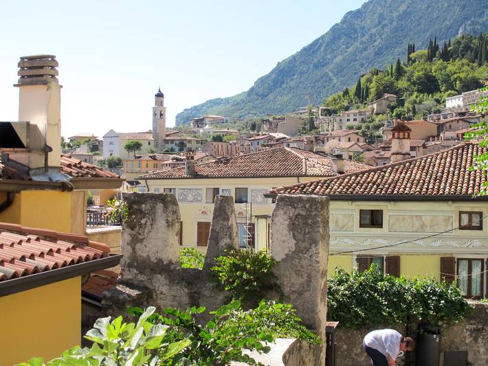 Location de vacances pour 9 personnes, avec jardin, animaux acceptés à San Felice del Benaco - 3