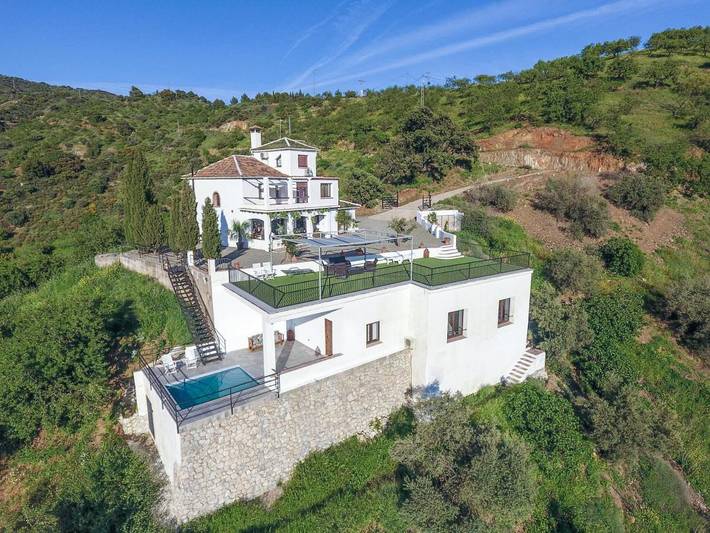 Villa für 14 Personen, mit Sauna und Pool sowie Whirlpool und Garten in Málaga (Este)