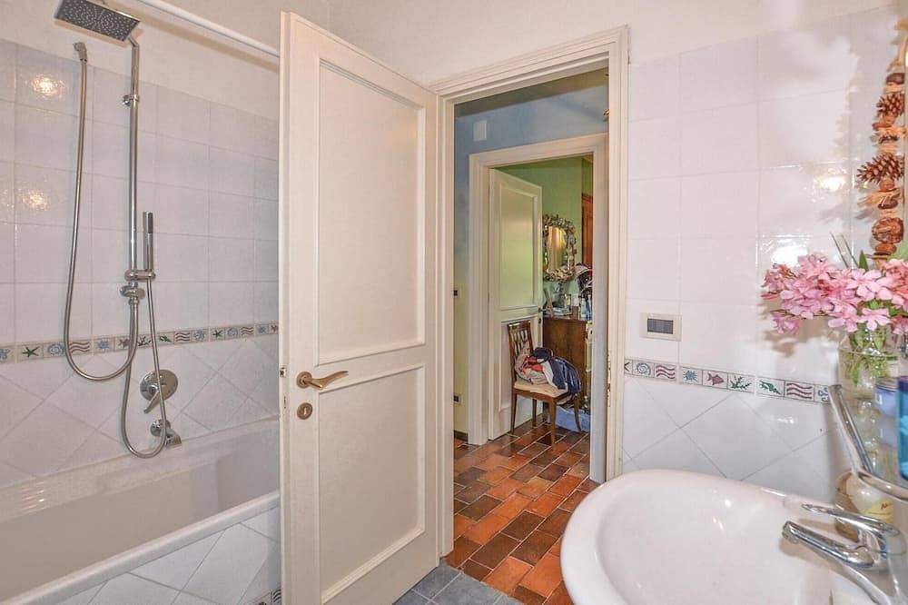 Atemberaubendes Haus in Castiglione d.. in Castiglione della Pescaia, Grosseto Provinz