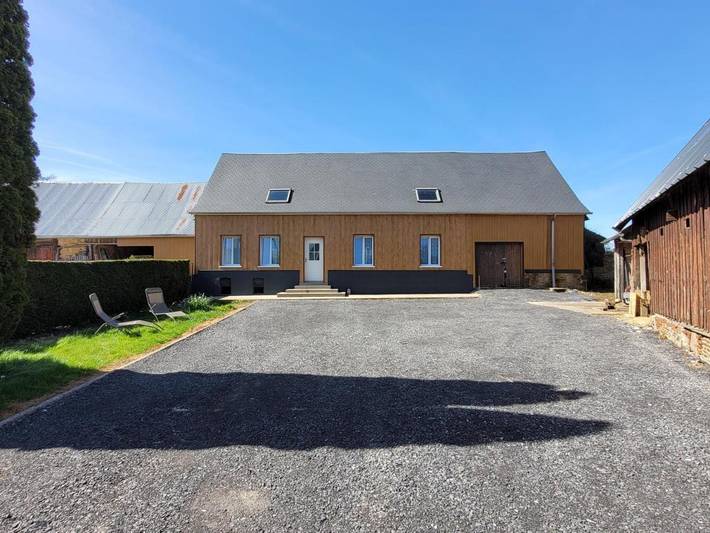 Location de vacances pour 5 personnes, avec jardin à Guerville