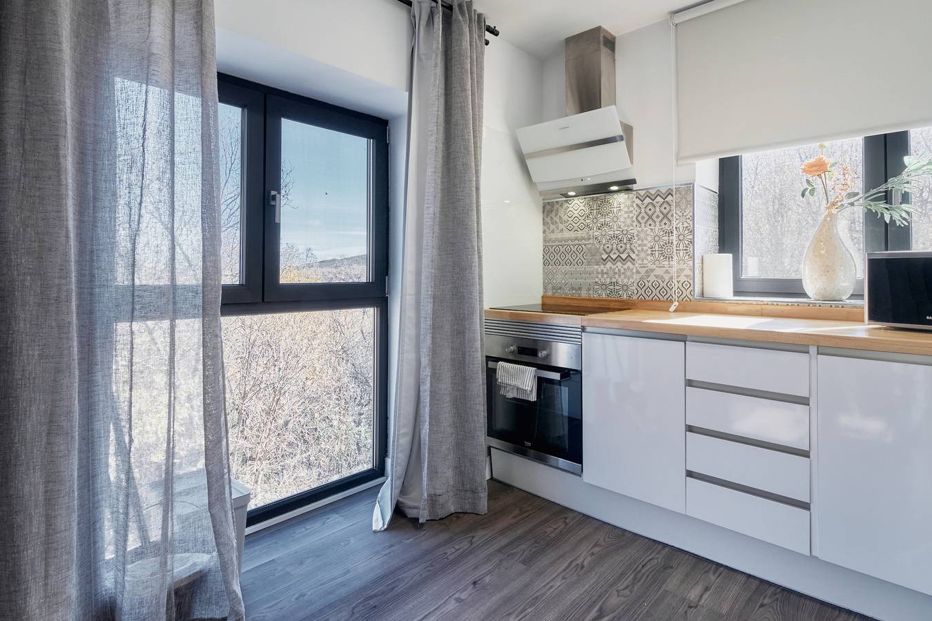 Appartement entier, Appartement 'Marel' avec vue sur la montagne, Wi-Fi et climatisation in Trefacio, Parc naturel de Lago de Sanabria