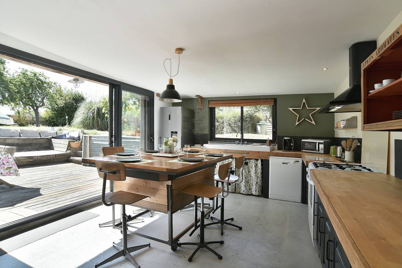 Retour aux Sources - Jolie maison familiale pour 6 in Beaussais-sur-Mer, Région de Dinan