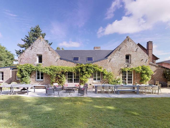 Maison de campagne pour 36 personnes, avec jardin à Talmas