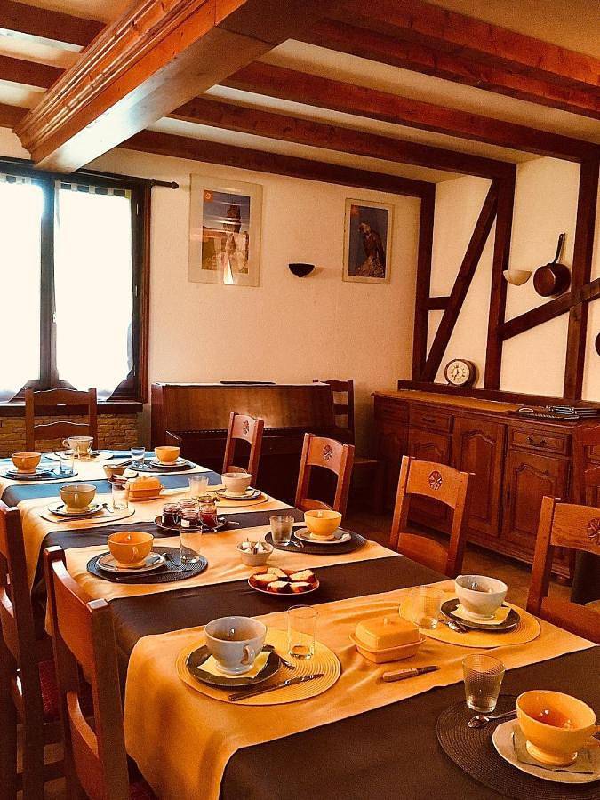 Location de vacances pour 2 personnes, avec vue et jardin à Mas-Saint-Chély - 2