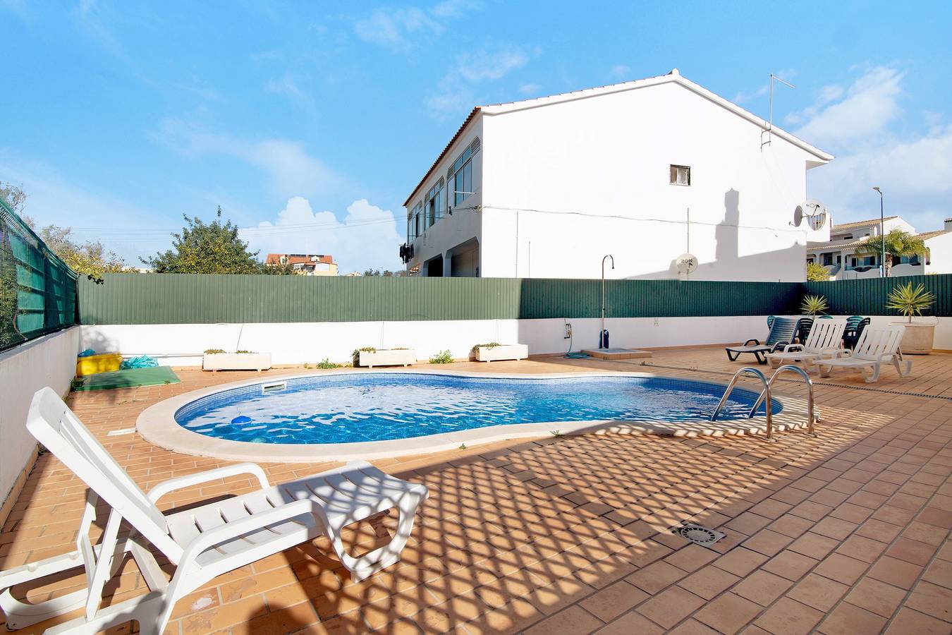Apartamento inteiro, Apartamento 'Sunset' com Piscina Partilhada, Wi-Fi e Ar Condicionado in Almancil, Ria Formosa
