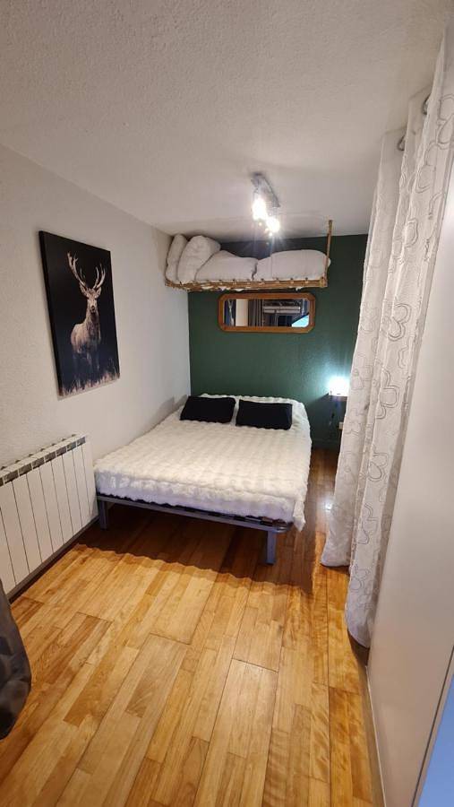 Gîte pour 5 personnes, avec Terrasse ainsi que Vue sur le lac et Vue dans Payolle - 2