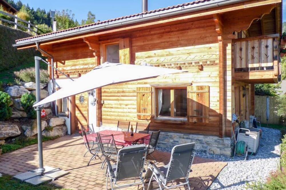 Ecureuil noir by Interhome in Ovronnaz, Chamoson