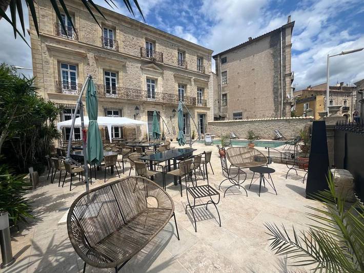 Gîte pour 4 personnes, avec terrasse et piscine, animaux acceptés à Neffiès