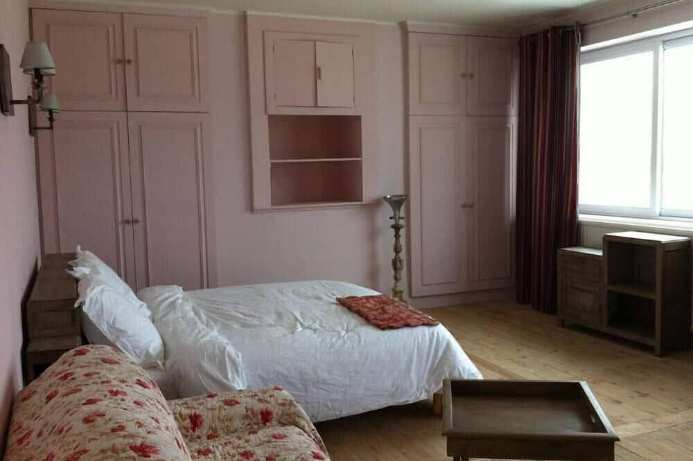 Beautiful 4* villa on the sand, feet in the water, stunning bay views in Le Crotoy, Abbeville region