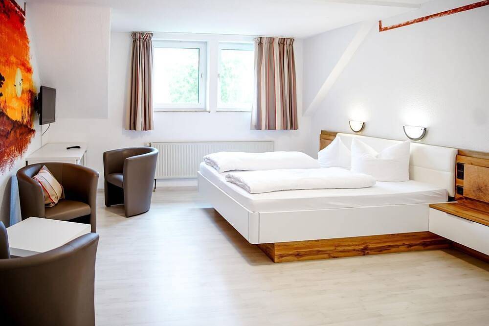 Komfortables und vielseitiges Zimmer –Perfekt für Erholung, Arbeit und Austausch in Züschen, Winterberg