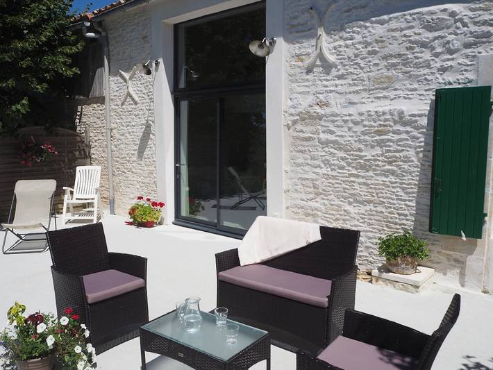 Gîte pour 13 personnes, avec jardin et terrasse, animaux acceptés