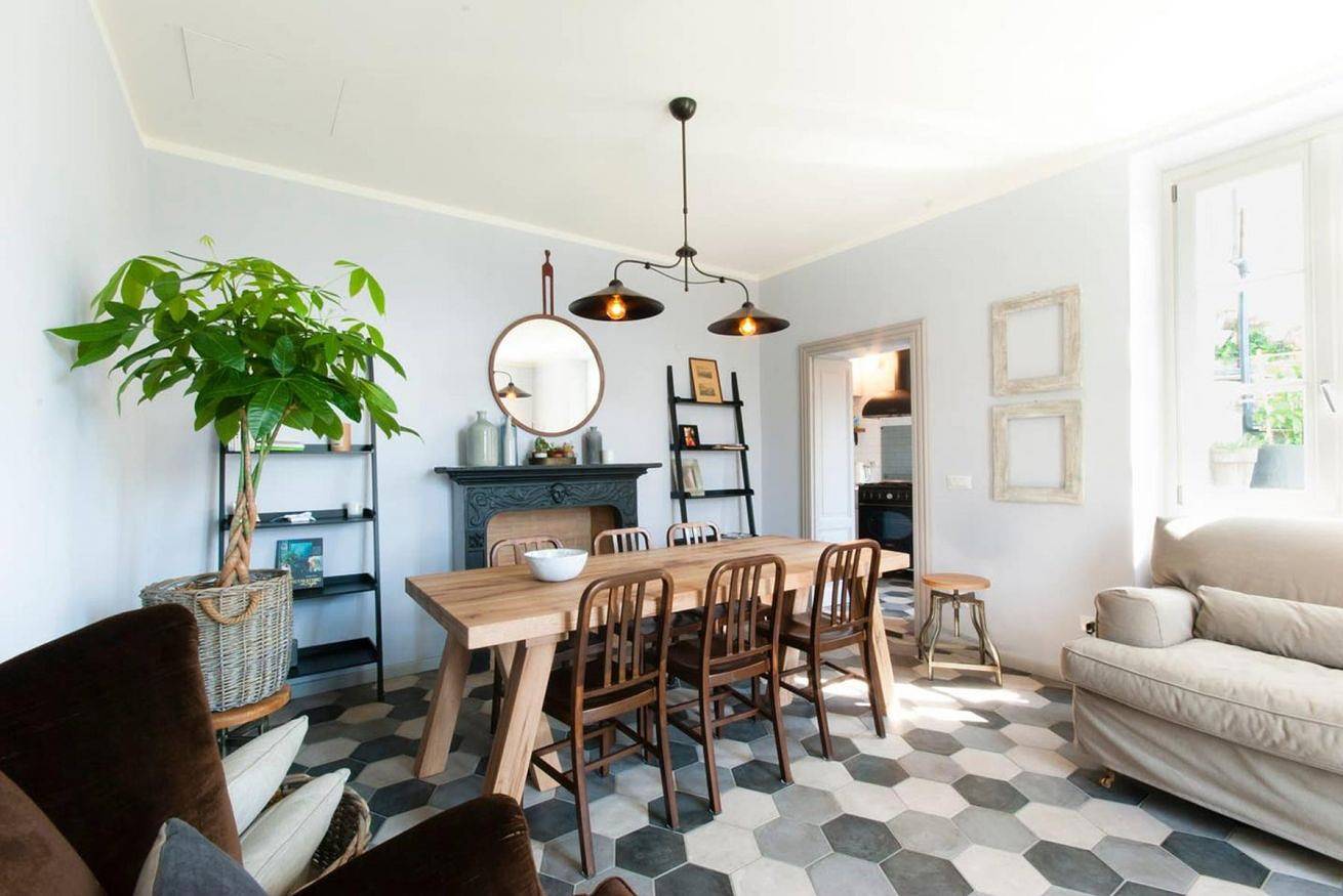 Ganze Wohnung, Ferienwohnung für 6 Personen mit Pool in Moltrasio, Comer See