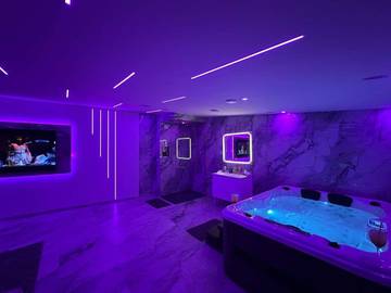 Hôtel pour 2 personnes, avec sauna et jacuzzi à Lens