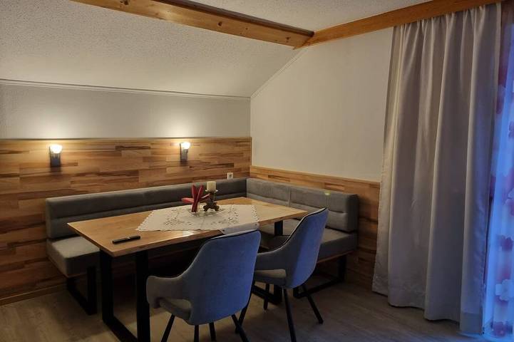 Ferienwohnung für 6 Personen, mit Balkon und Sauna