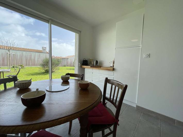 Ruhiges Haus 3 Zimmer, 6 Schlafplätze, WLAN, Parkplatz in Saint-Denis-d'Oléron, Côte de Beauté