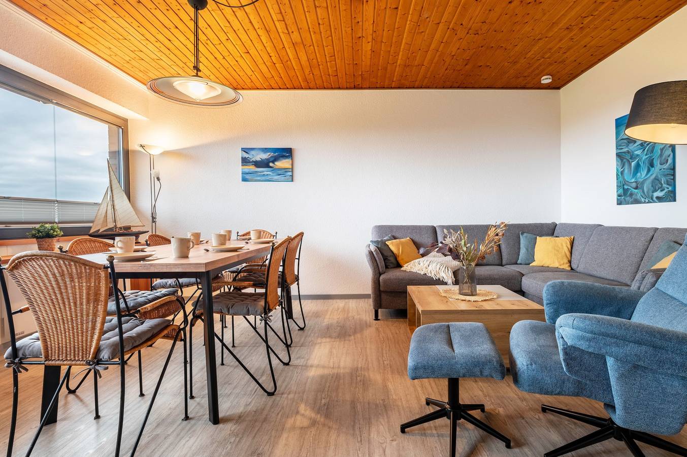 Ganze Wohnung, Ferienwohnung 27 Sandbank, 80 Qm' mit Meerblick, Balkon und Wi-Fi in Schillig Strand, Wangerland