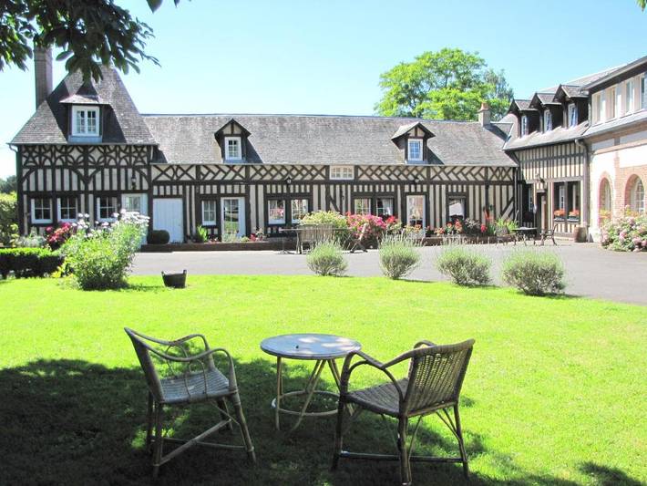 Chambre d’hôte pour 2 personnes, avec terrasse ainsi que jardin et vue à Firfol