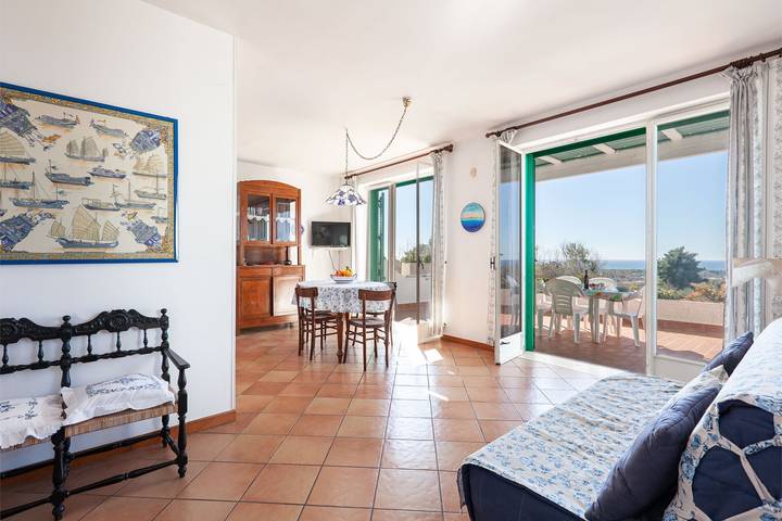 Ferienhaus für 12 Personen, mit Meerblick und Terrasse sowie Pool, mit Haustier