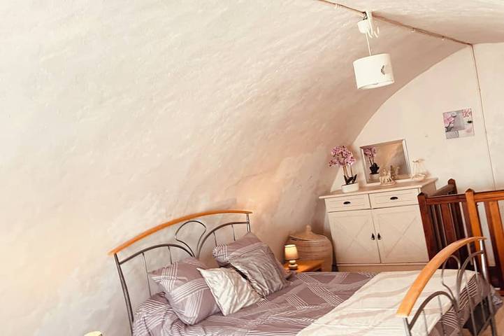 Location de vacances pour 5 personnes, avec balcon et jardin à Saint-Georges-de-Lévéjac - 4