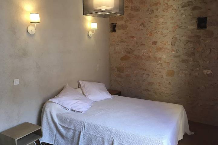 Gîte pour 4 personnes, avec terrasse à Capdrot - 3