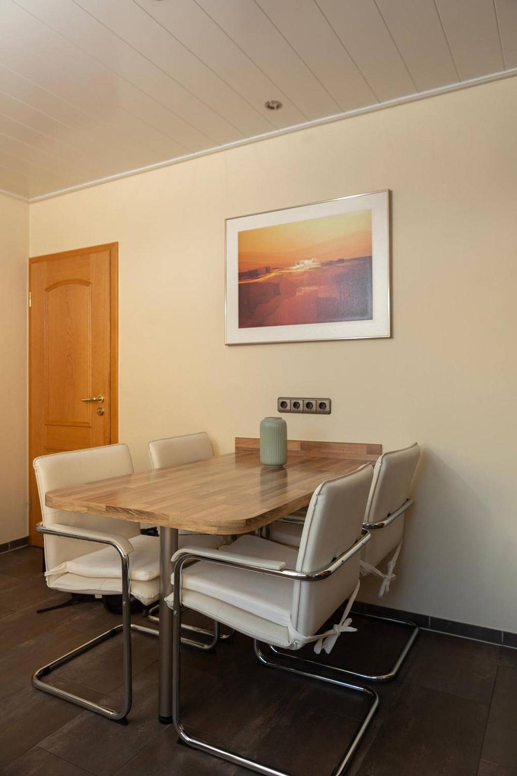 Ganze Wohnung, Ferienwohnung 'Mia' mit privater Terrasse, privatem Garten und Wi-Fi in Altenlotheim, Frankenau