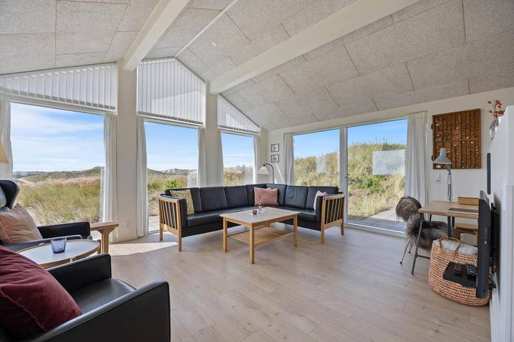 Schickes Ferienhaus mit Sauna dicht am Strand in Skodbjerge, Haurvig