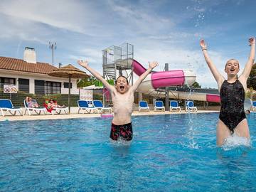 Camping pour 5 personnes, avec bassin pour enfant à Saint-Hilaire-de-Riez